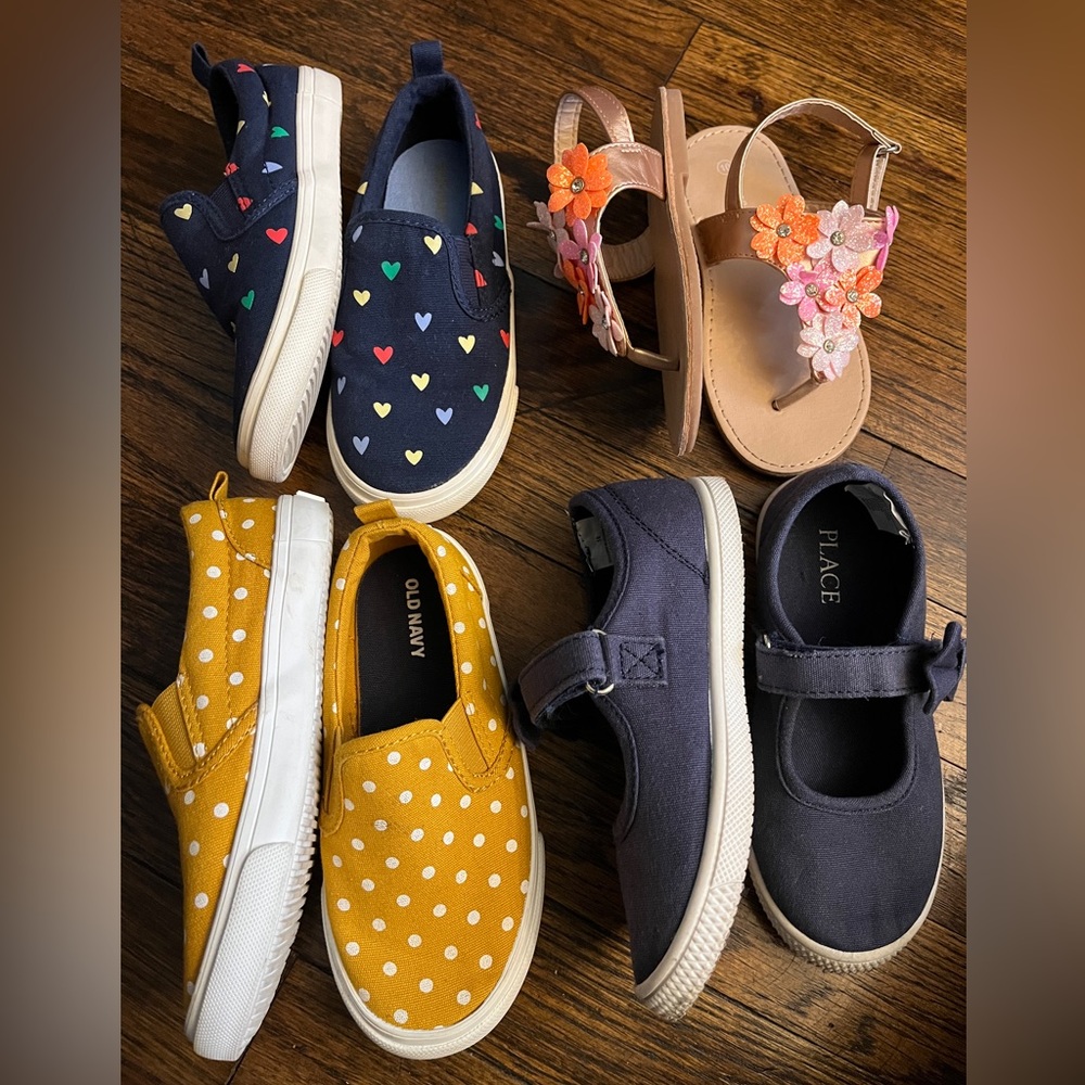 GIRLS’ SIZE 10 SHOE BUNDLE